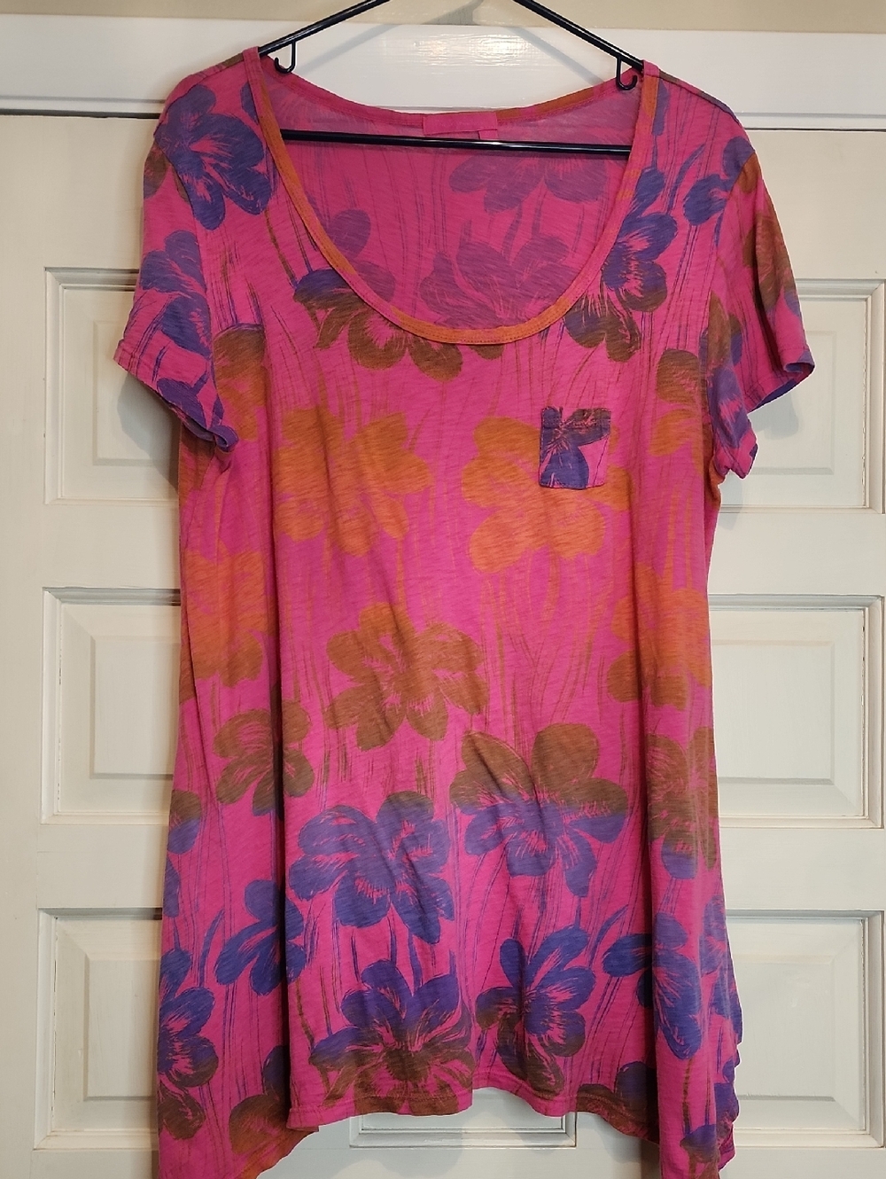FRESH PRODUCE Hot Pink Floral Tank Shirt Sleeve Tiny Front Pocket Scoop Neck